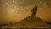 Hvězdné dráhy nad východní oblohou, Západní poušť, Egypt