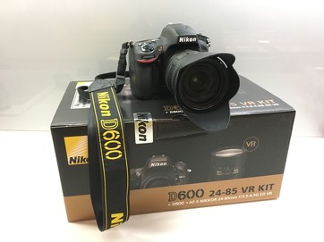 Nikon D600 KIT  AF-S Nikkor 24-85/3,5-5,6