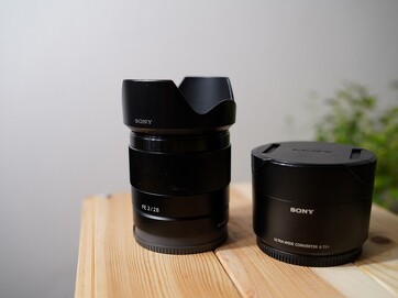 Sony 28mm F2