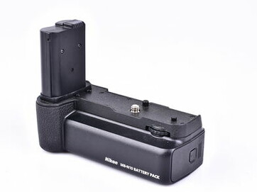 Nikon bateriový grip MB-N10 pro Z5 / Z6 (II) / Z7 (II)
