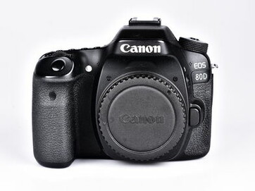 Canon EOS 80D tělo