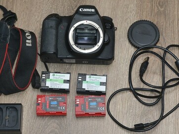 Canon EOS 6D *FF DSLR* Full HDV*WIFI/GPS**9400 Exp