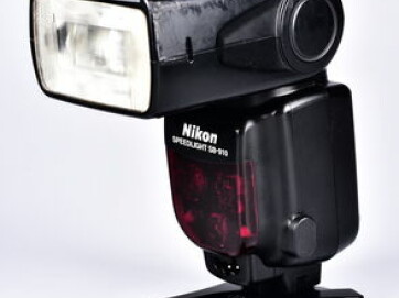 Nikon blesk SB-910