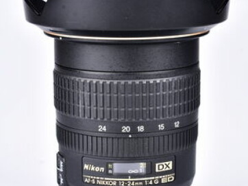 Nikon 12-24 mm f/4,0 G IF-ED AF-S DX ZOOM-NIKKOR s LC-77 / HB-23 / LF-1