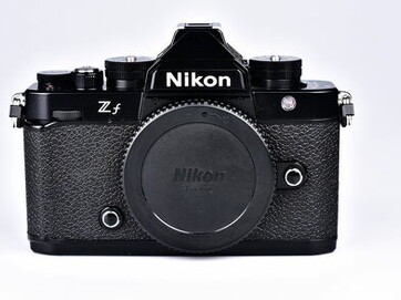 Nikon Z f tělo