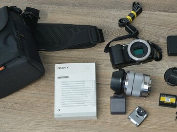 Sony NEX-5R+18-55mm *Full HDV*WiFi*BAG*5700 Exp