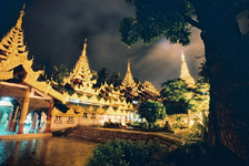 Swedagon v noci Swedagon v noci