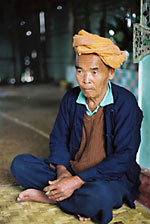 Muž z etnické skupiny Bao Muž z etnické skupiny Bao